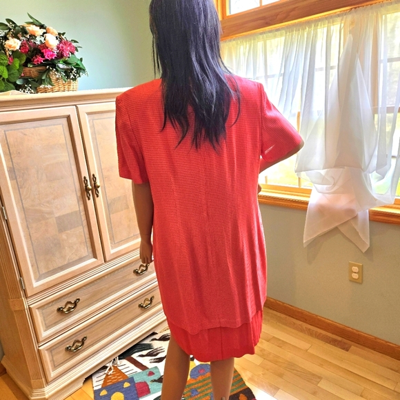 Stylish 2-Piece Look by Virgo II, Light Red, Short Sleeves, Size 12 - Picture 5 of 8